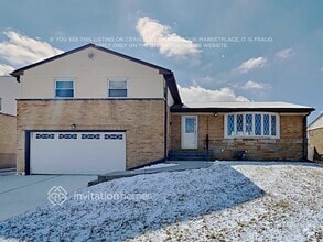 Building Photo - 916 Elsie Dr