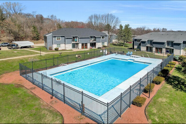 Building Photo - 1201 Whispering Pines Way