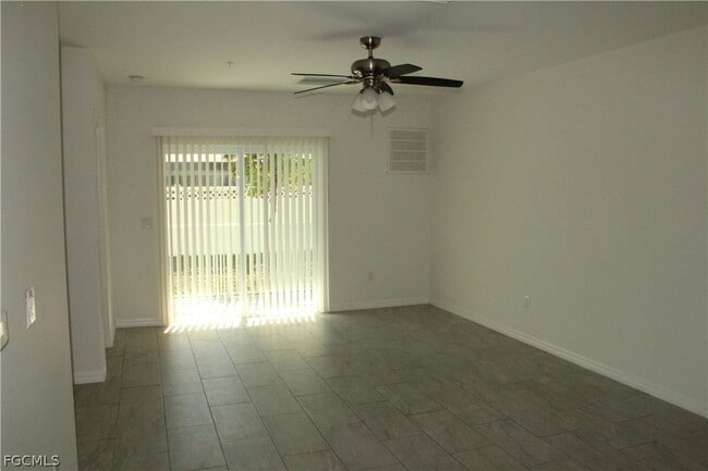 Foto del edificio - 912 SW 39th Terrace