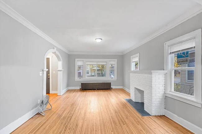 Foto del edificio - 1507 Oliver Ave N
