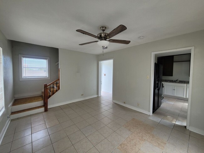 Building Photo - 424/426 Natalen