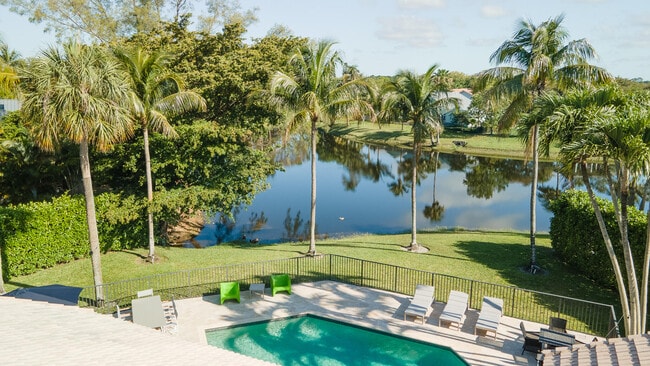 Foto del edificio - 2245 SW 16th Pl