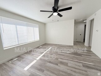 Building Photo - 2564 S 8th E