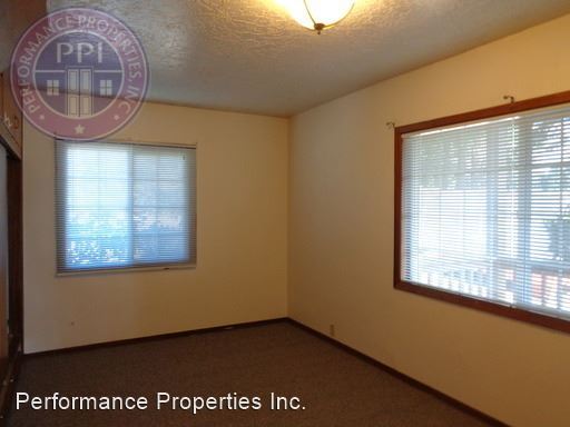 Building Photo - 2 br, 1 bath House - 22941 S Highway 213