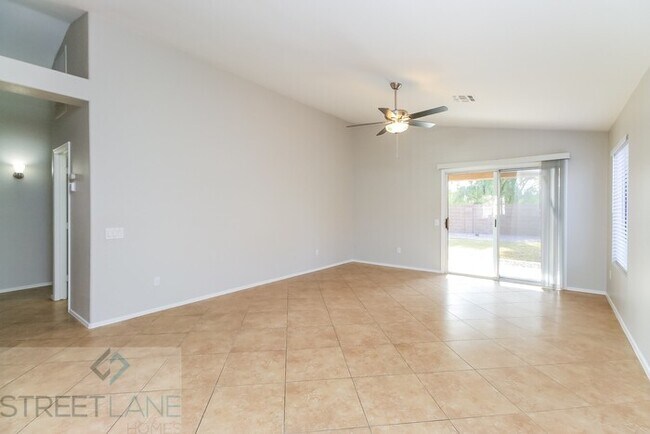 Building Photo - REDUCED! - Now offering $1000 off first fu...