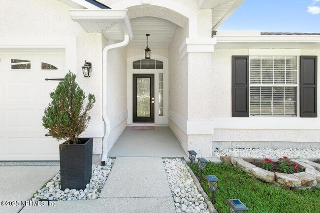 Building Photo - 744 Dewdrop Loop