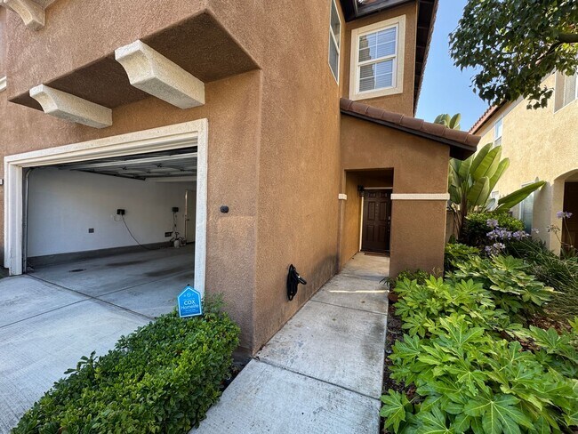 Foto del edificio - Townhome for Rent