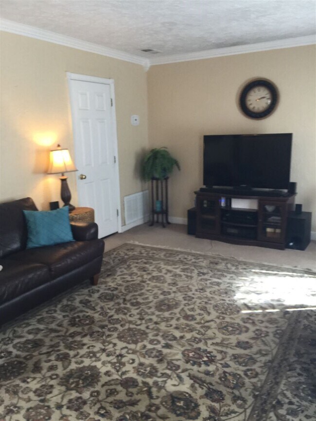 Foto del edificio - 117 Doncaster Ln