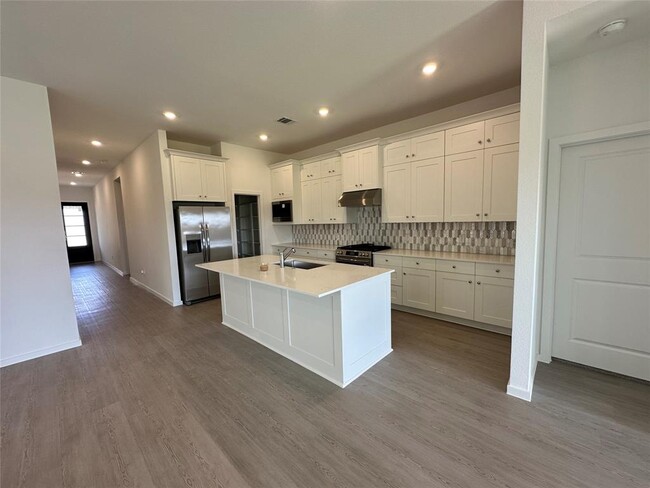 Building Photo - 3020 Pintail St