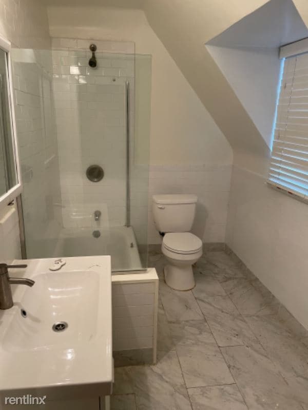 Building Photo - 1 br, 1.5 bath House - 443 n highland