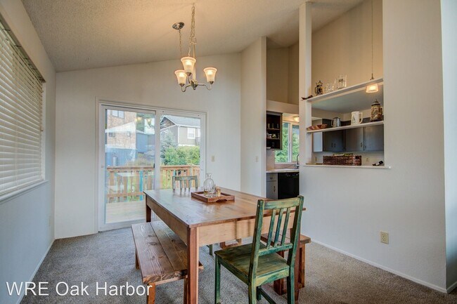Building Photo - 4 br, 2 bath House - 168 Perry Drive