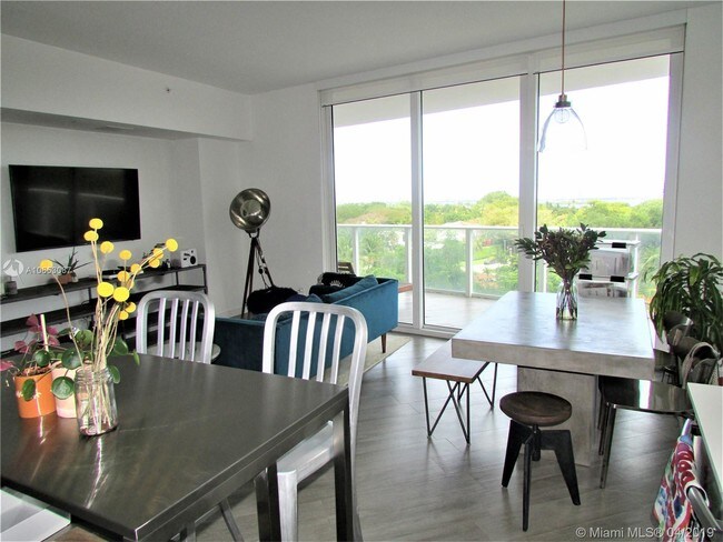 Building Photo - 4250 Biscayne Blvd