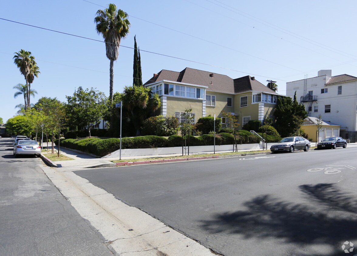 Foto principal - 4471 4th St
