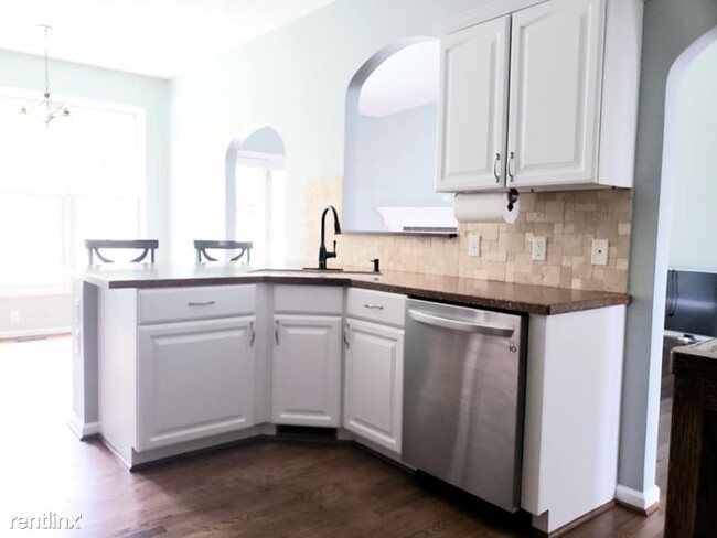 Foto del edificio - 4 br, 3 bath House - 4501 Cove Loop Road