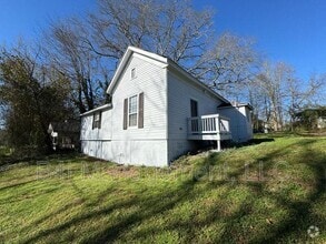 Building Photo - 1310 Forrest Ave