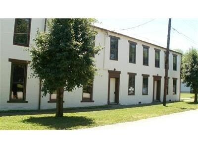 Primary Photo - 415 Washington St