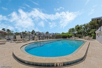 Building Photo - 10562 Gulf Shore Dr