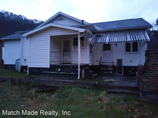 Building Photo - 3 br, 2 bath House - 1215 2nd Ave