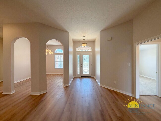 Foto del edificio - Updated 3BR Home in Gated Bridgeport Colony Near Hurlburt & Eglin AFB!