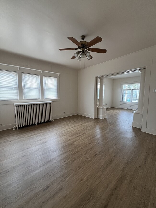 Foto del edificio - 206 N Jefferson St