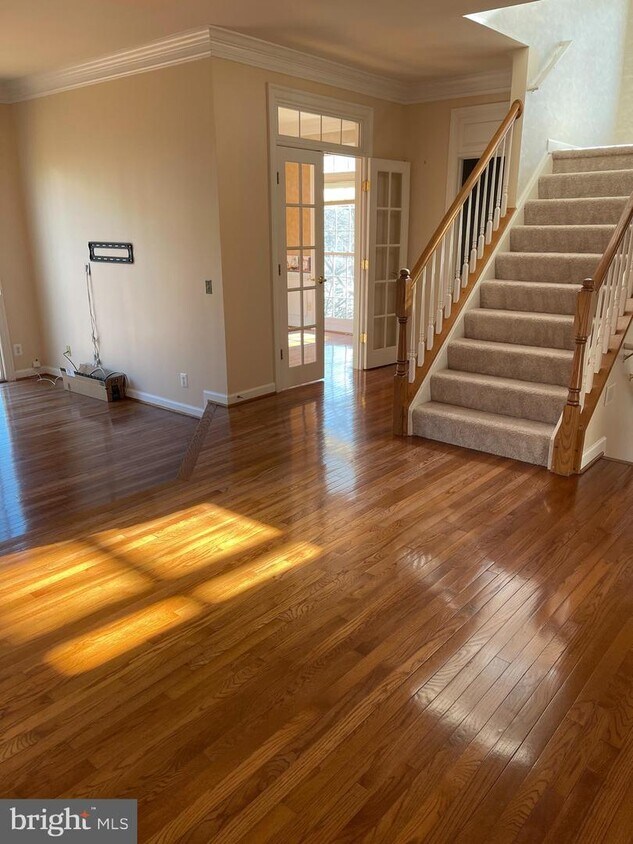 9562 Lagersfield Cir, Vienna, VA 22181 Townhome Rentals in Vienna VA