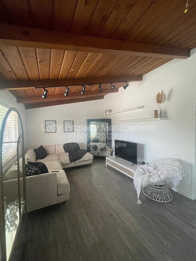 Foto del edificio - 355 Broadway