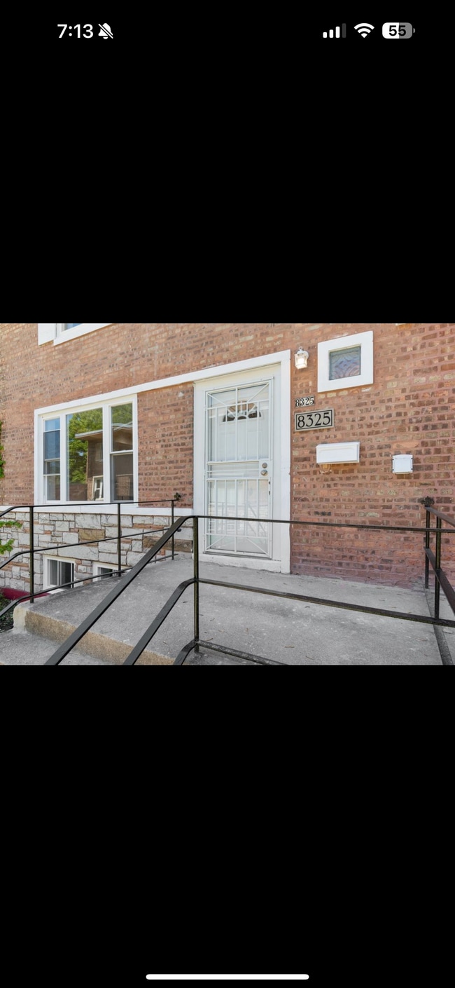 Building Photo - 8325 S Ingleside Ave