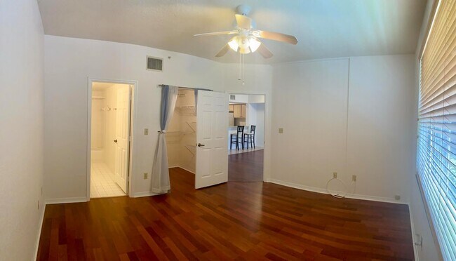 Foto del edificio - 725 SW 148th Ave