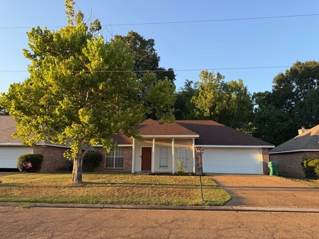 Building Photo - 4422 Blake Cir
