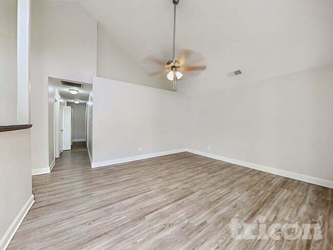 Foto del edificio - 4818 Samuel Richard St