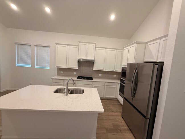 Foto del edificio - 7323 Blue Gentiana Ln