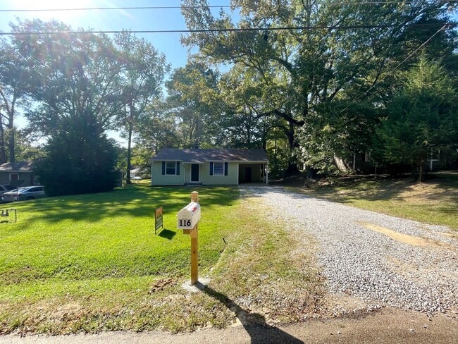 Foto del edificio - 2 bed / 1 Bath for Rent in Brandon