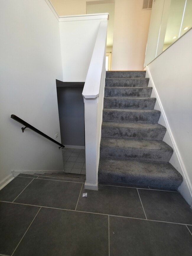 Building Photo - 1195 Old Timber Ct