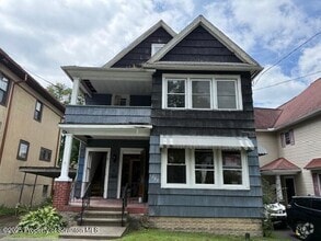Building Photo - 1008 Fisk St