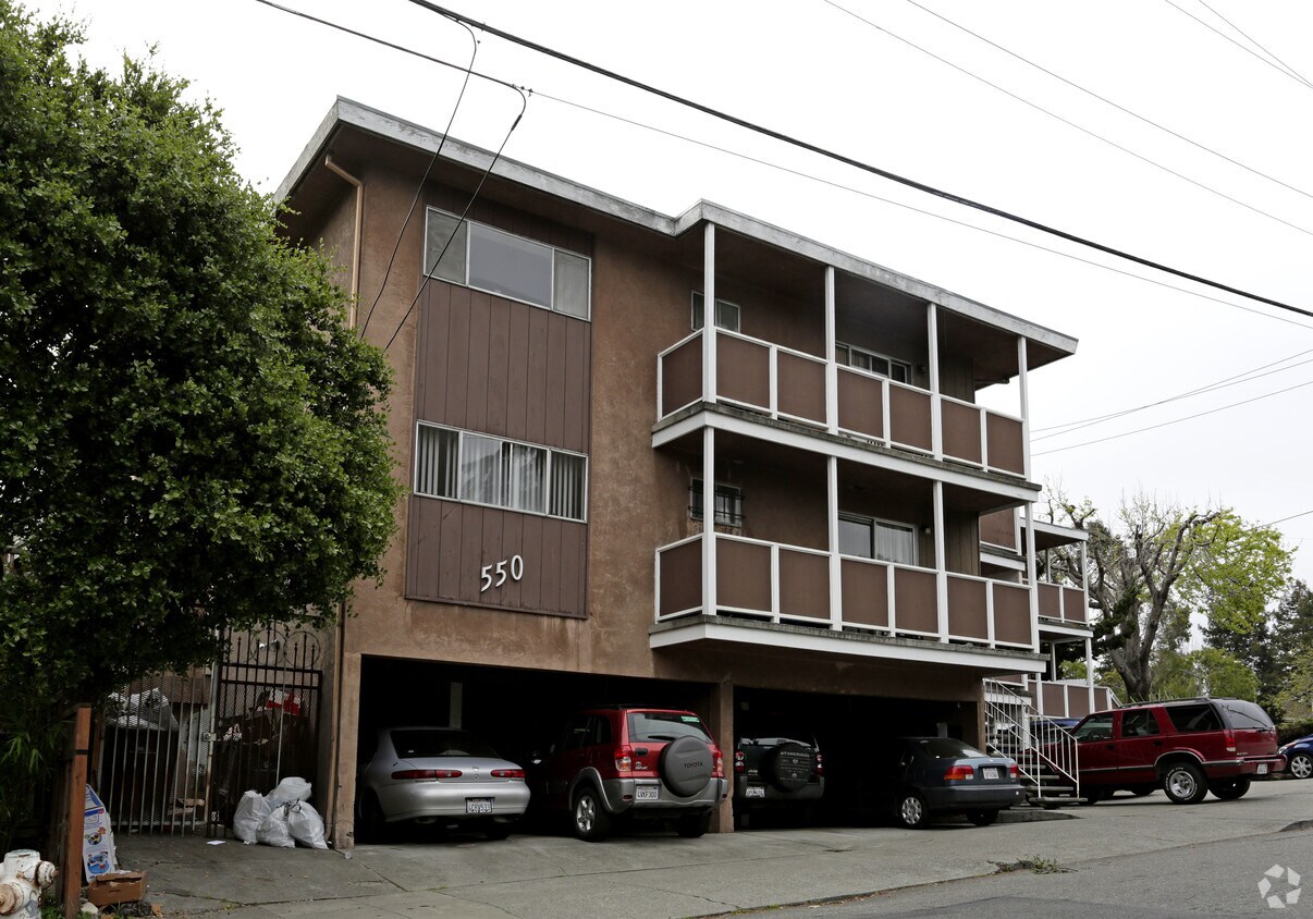 Foto del edificio - 550 Fairmount Ave