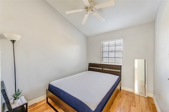 Foto del edificio - 2002 Gentryside Dr