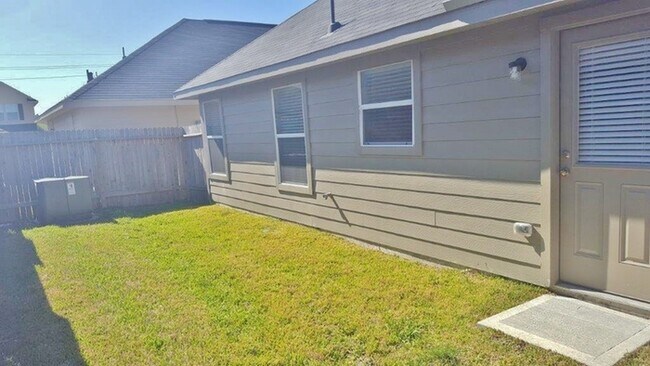 Building Photo - 2412 W Werrington Way