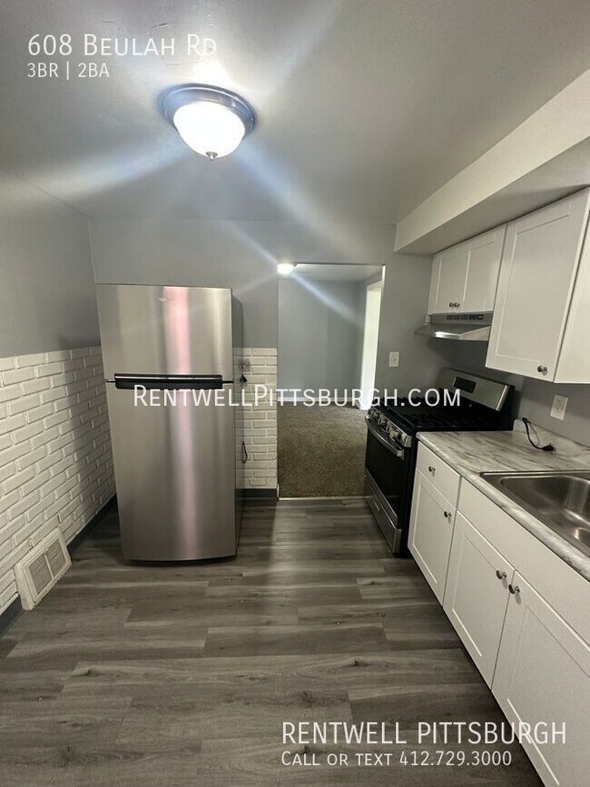 Foto del edificio - 3 Bedroom Home in Penn Hills