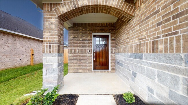 Building Photo - 31227 Conover Dr