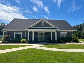 Clubhouse - The Pointe at Camellia Commons