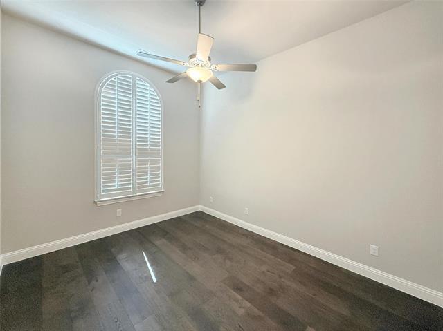 Foto del edificio - 6905 Broomsedge Dr