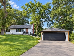 Building Photo - 21334 W Pepper Dr