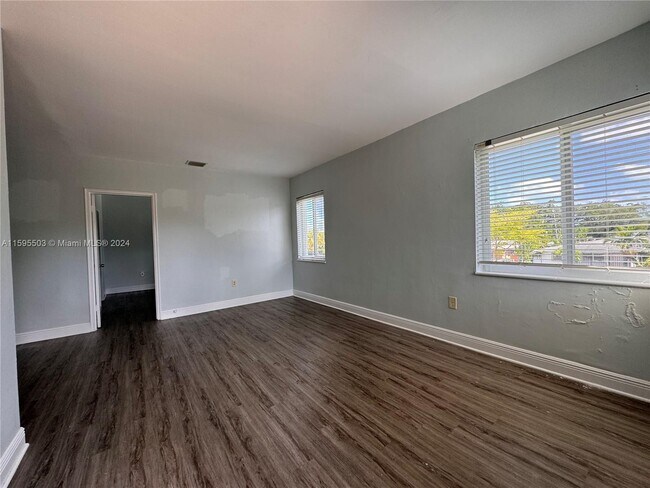 Building Photo - 2341 NW 14th St