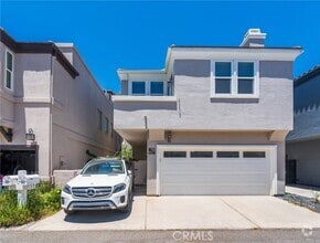 Building Photo - 404 Goldenwest St