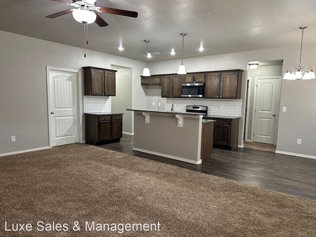 Building Photo - 4 br, 2 bath House - 4528 Oasis Ct
