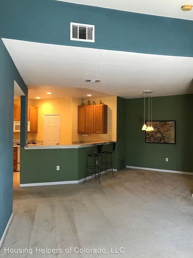 Building Photo - 2 br, 2 bath House - 560 Mohawk Drive #42