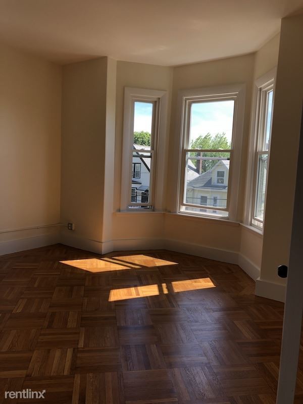 Building Photo - 3 br, 2 bath Apartment - 45 Columbus Ave # 2