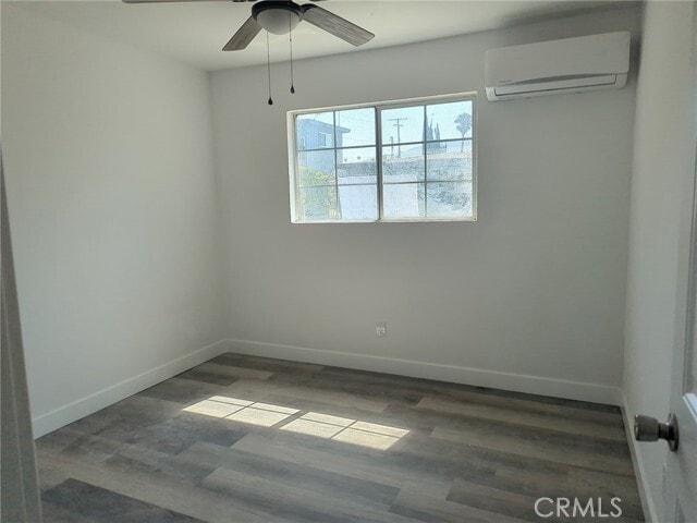 Building Photo - 1365 Villa St