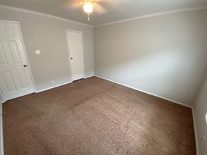 Building Photo - 11734 Greensbrook Forest Dr