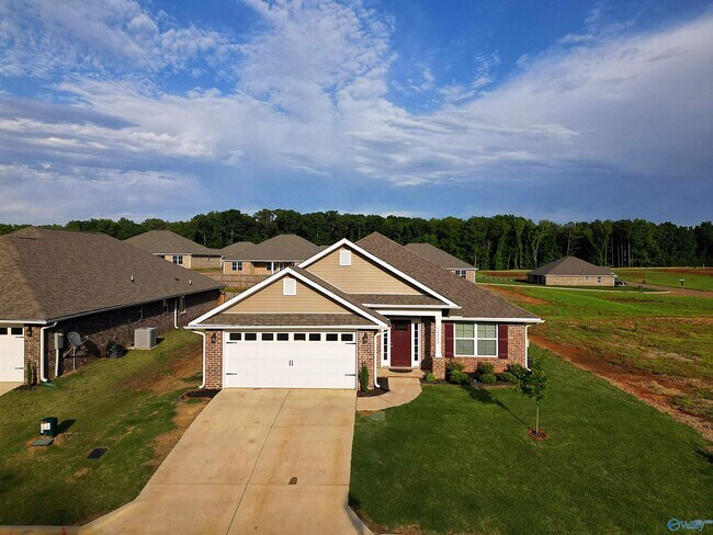 Building Photo - 14228 Wildflower Dr